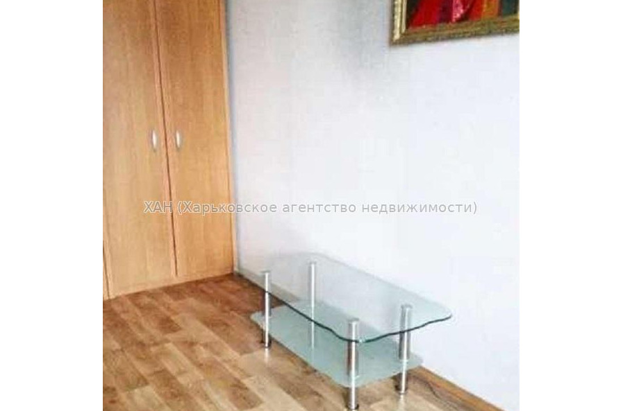 Продам квартиру, Победы просп. , 1  ком., 33 м², косметический ремонт 