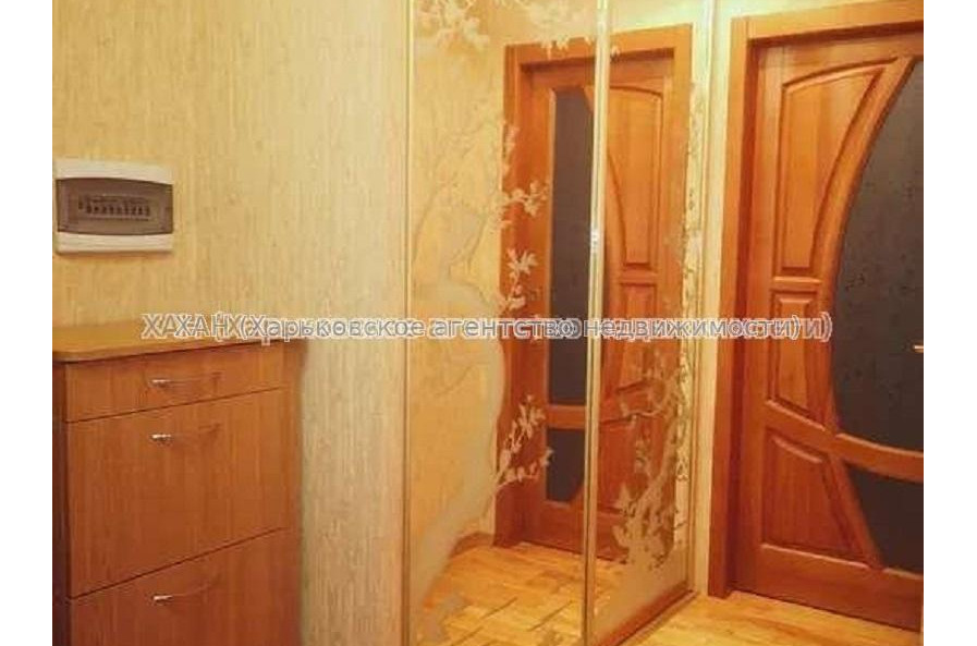 Продам квартиру, Каденюка ул. , 2 кім., 60 м², капитальный ремонт 