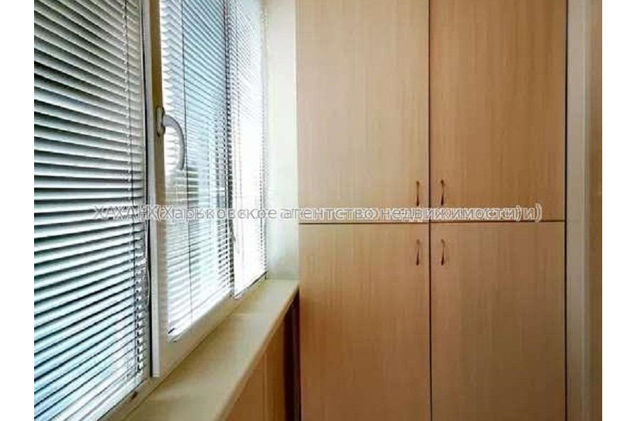 Продам квартиру, Каденюка ул. , 2 кім., 60 м², капитальный ремонт 