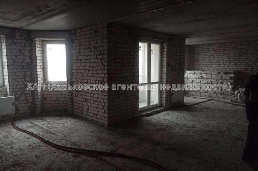 Продам квартиру, Профессорская ул. , 3  ком., 70 м², без внутренних работ 