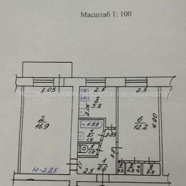 Продам квартиру, Инициативная ул. , 2 кім., 44 м², частичный ремонт