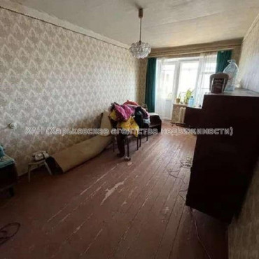 Продам квартиру, Инициативная ул. , 2  ком., 44 м², частичный ремонт 