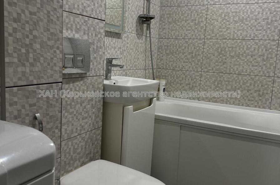 Продам квартиру, Москалёвская ул. , 7 , 1 кім., 37 м², евроремонт 
