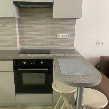 Продам квартиру, Героев Харькова просп. , 1 кім., 25 м², капитальный ремонт 