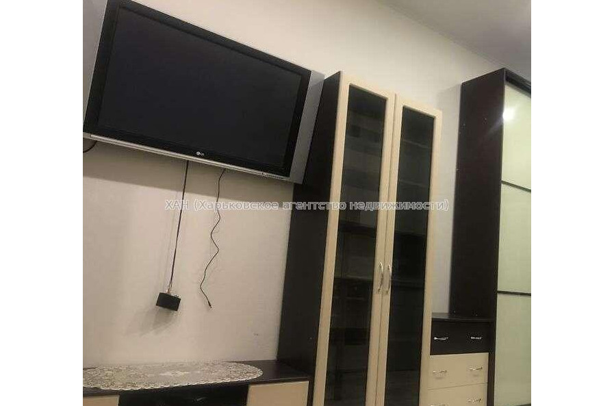 Продам квартиру, Героев Харькова просп. , 1 кім., 25 м², капитальный ремонт 