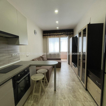 Продам квартиру, Героев Харькова просп. , 1  ком., 25 м², капитальный ремонт 