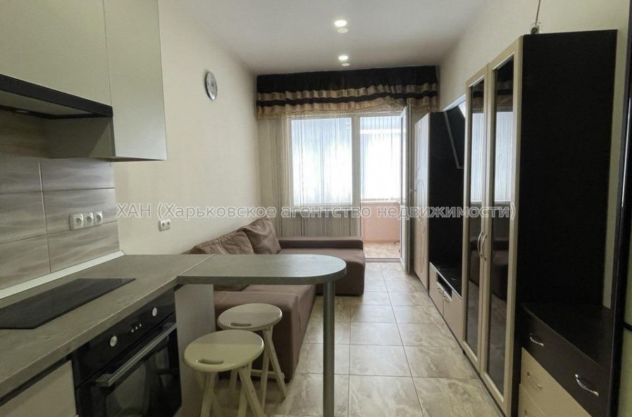 Продам квартиру, Героев Харькова просп. , 1  ком., 25 м², капитальный ремонт 