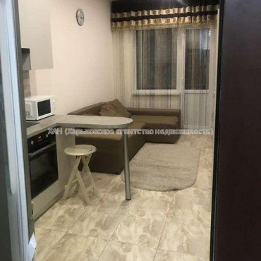 Продам квартиру, Героев Харькова просп. , 1 кім., 25 м², капитальный ремонт 