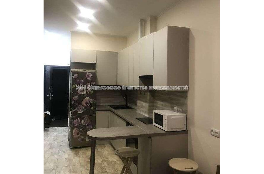 Продам квартиру, Героев Харькова просп. , 1 кім., 25 м², капитальный ремонт 