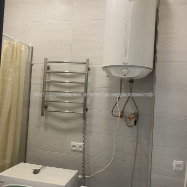 Продам квартиру, Героев Харькова просп. , 1 кім., 25 м², капитальный ремонт 