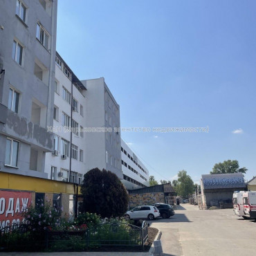 Продам квартиру, Героев Харькова просп. , 1  ком., 25 м², капитальный ремонт 
