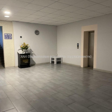 Продам квартиру, Героев Харькова просп. , 1  ком., 25 м², капитальный ремонт 