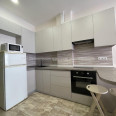 Продам квартиру, Героев Харькова просп. , 1  ком., 25 м², капитальный ремонт 