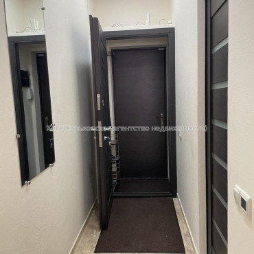 Продам квартиру, Героев Харькова просп. , 1  ком., 25 м², капитальный ремонт 