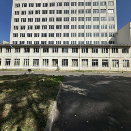 Продам квартиру, Тракторостроителей просп. , 1  ком., 36 м², без ремонта