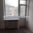 Продам квартиру, Библика ул. , 3 кім., 65 м², частичный ремонт 