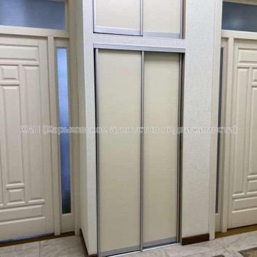 Продам квартиру, Куликовский спуск , 5 кім., 150 м², евроремонт 