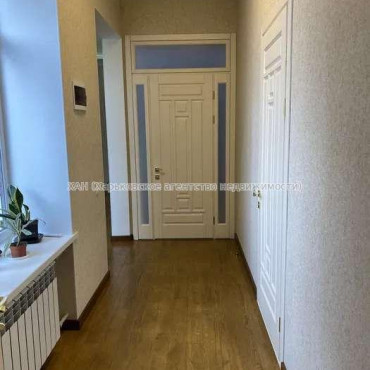 Продам квартиру, Куликовский спуск , 5 кім., 150 м², евроремонт 
