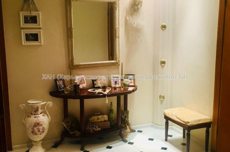 Продам квартиру, Салтовское шоссе , 2 кім., 47 м², капитальный ремонт 