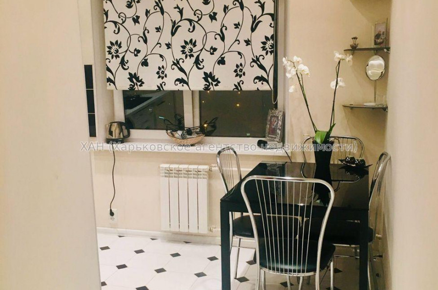 Продам квартиру, Салтовское шоссе , 2 кім., 47 м², капитальный ремонт 