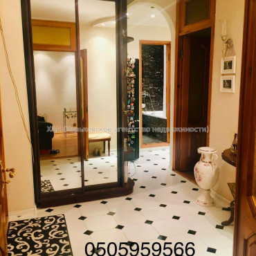 Продам квартиру, Салтовское шоссе , 2 кім., 47 м², капитальный ремонт 