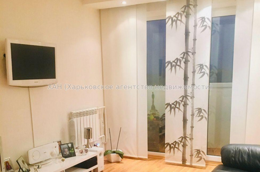 Продам квартиру, Салтовское шоссе , 2 кім., 47 м², капитальный ремонт 