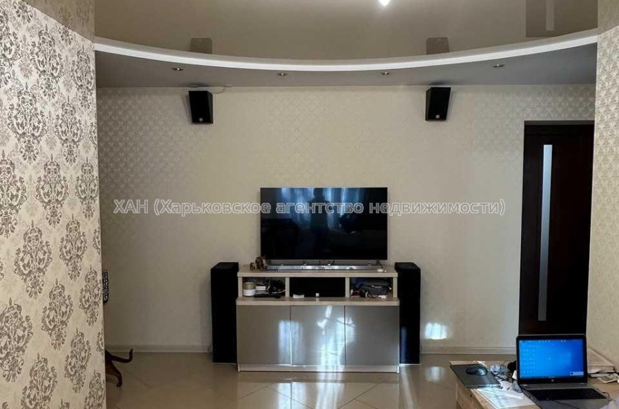 Продам квартиру, Проскуры ул. , 3 кім., 56 м², евроремонт 