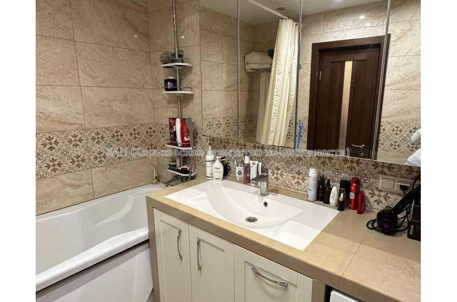 Продам квартиру, Проскуры ул. , 3 кім., 56 м², евроремонт 