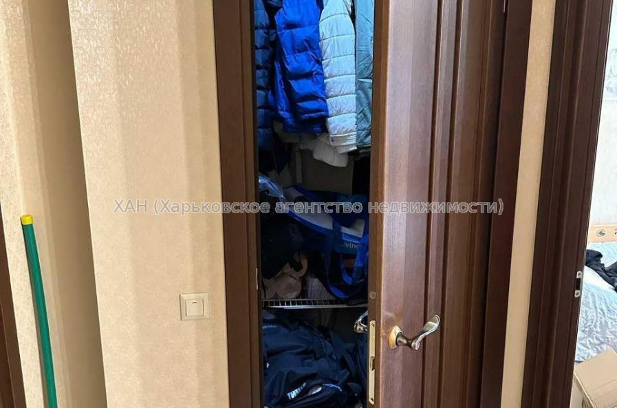 Продам квартиру, Проскуры ул. , 3 кім., 56 м², евроремонт 