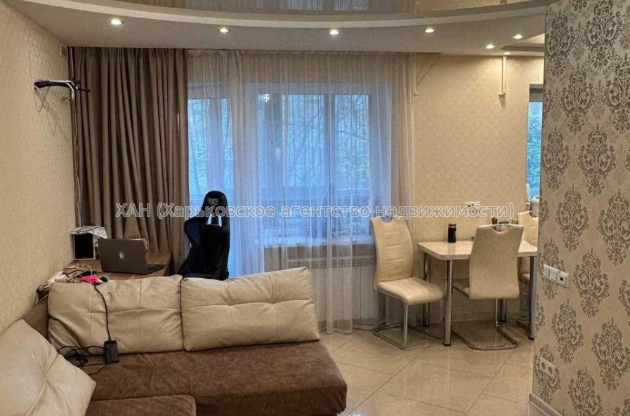 Продам квартиру, Проскуры ул. , 3 кім., 56 м², евроремонт 