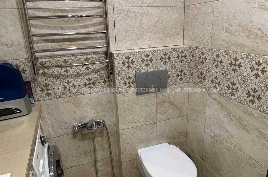 Продам квартиру, Проскуры ул. , 3 кім., 56 м², евроремонт 