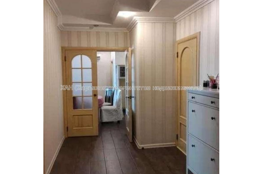 Продам квартиру, Гагарина просп. , 3  ком., 86 м², капитальный ремонт 