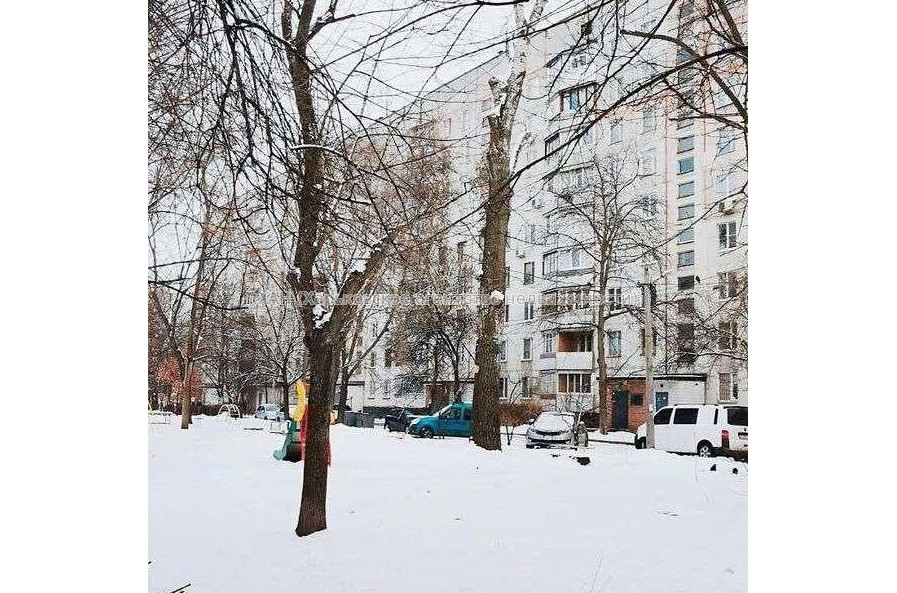 Продам квартиру, Дмитрия Коцюбайло ул. , 3  ком., 63 м², косметический ремонт 