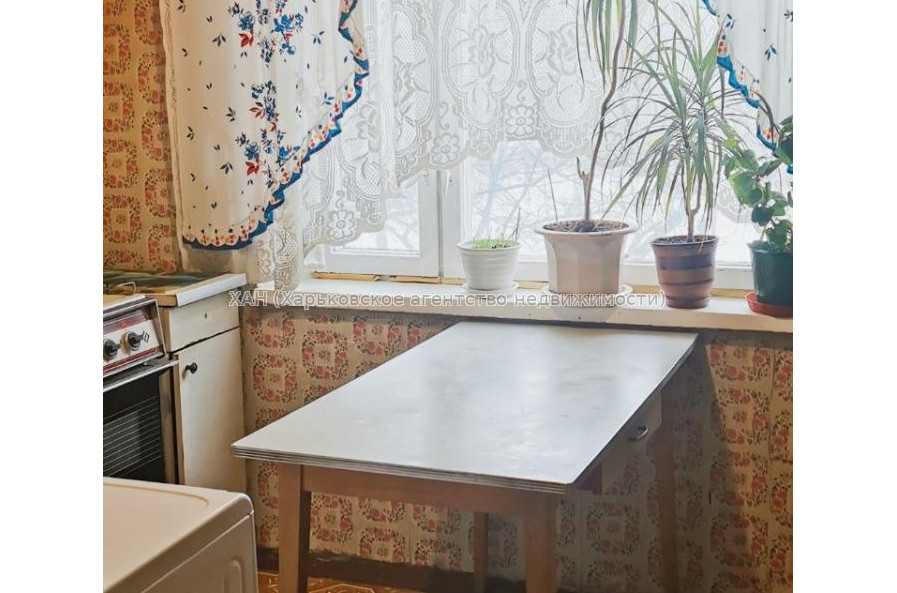 Продам квартиру, Дмитрия Коцюбайло ул. , 3  ком., 63 м², косметический ремонт 