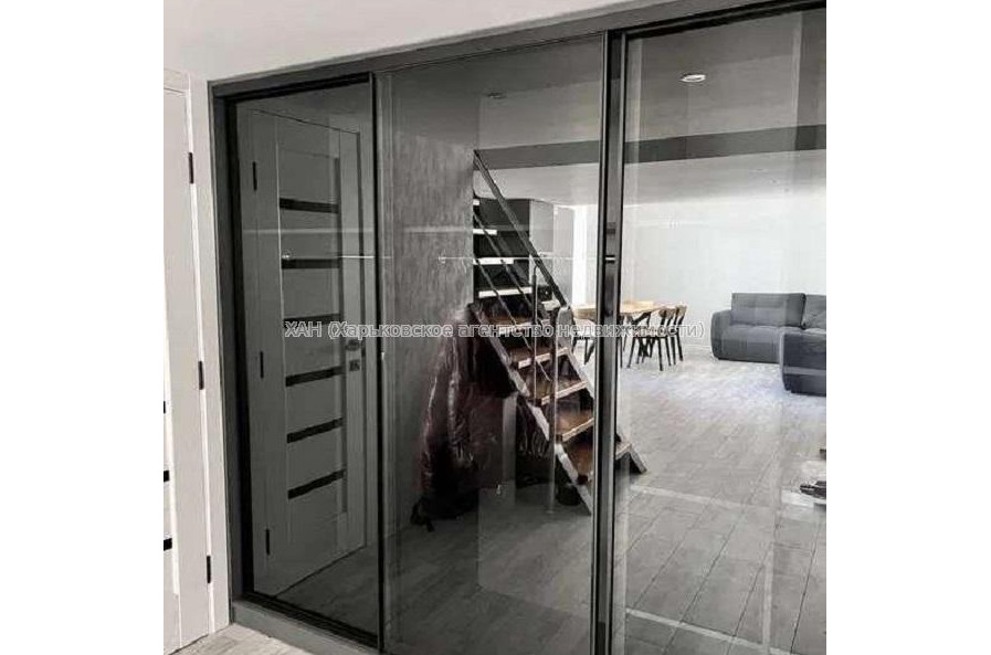 Продам квартиру, Ковалевская ул. , 3  ком., 65 м², авторский дизайн 