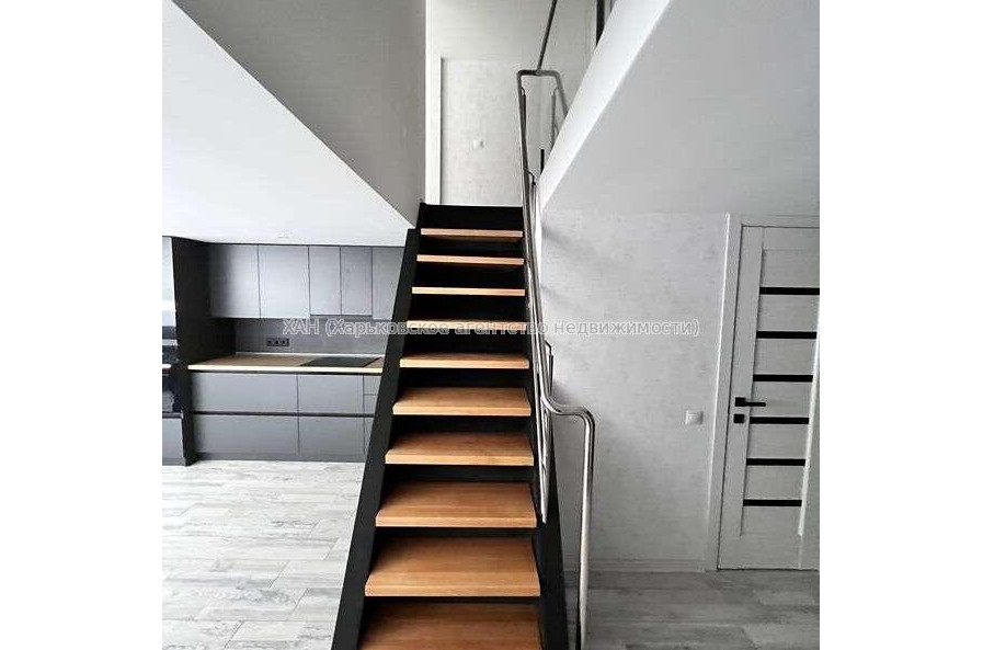 Продам квартиру, Ковалевская ул. , 3  ком., 65 м², авторский дизайн 