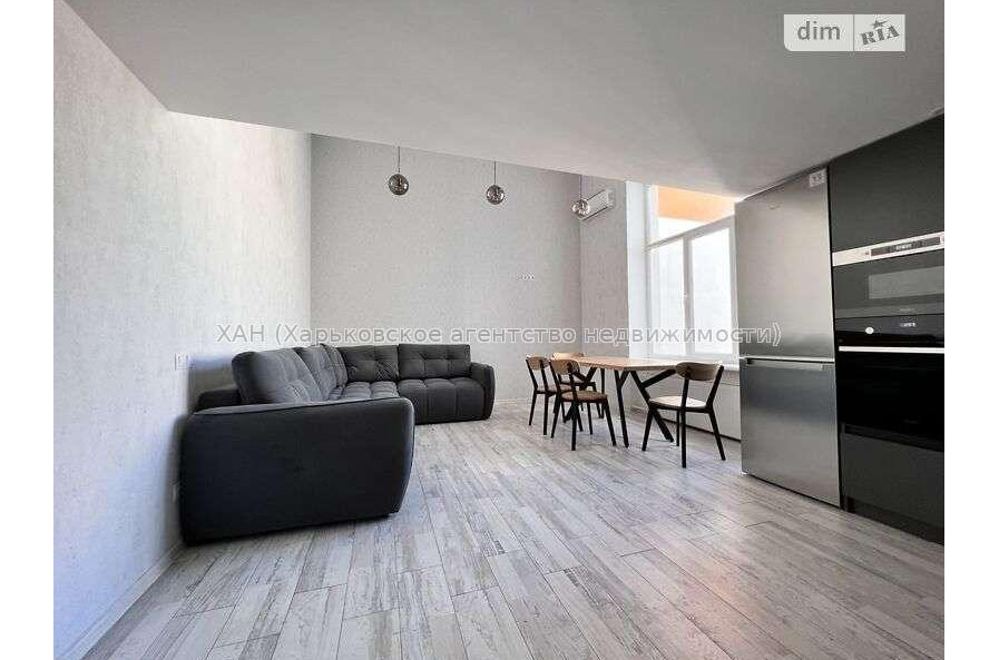 Продам квартиру, Ковалевская ул. , 3  ком., 65 м², авторский дизайн 