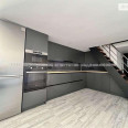 Продам квартиру, Ковалевская ул. , 3  ком., 65 м², авторский дизайн 