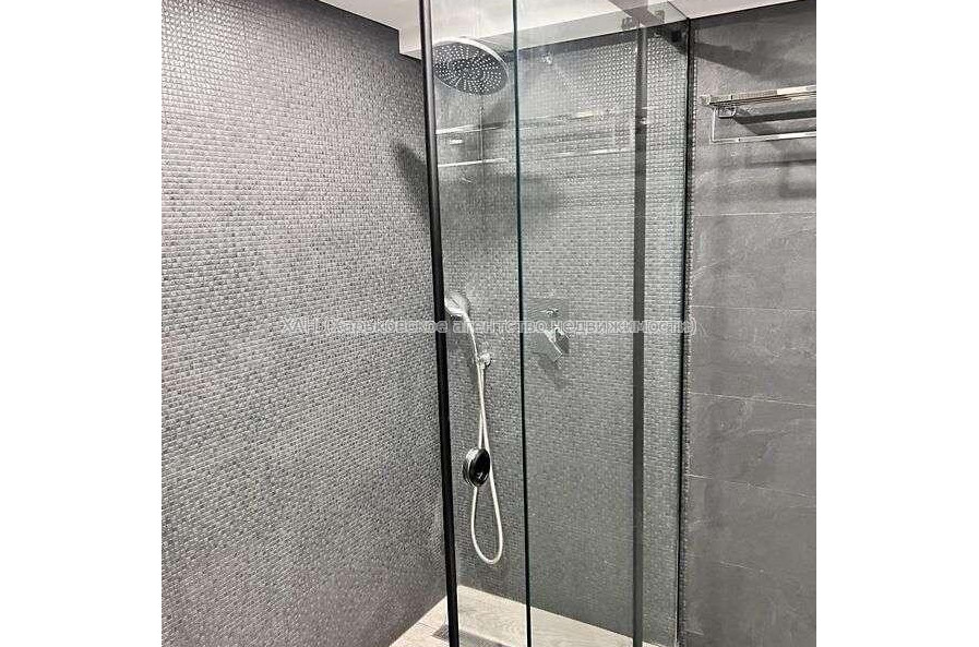 Продам квартиру, Ковалевская ул. , 3  ком., 65 м², авторский дизайн 