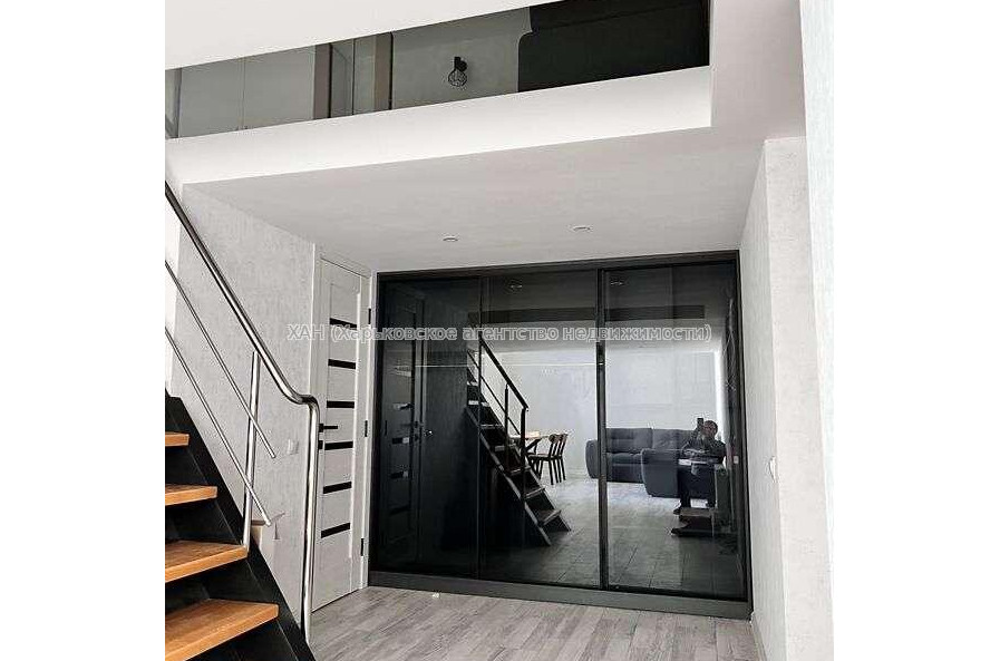 Продам квартиру, Ковалевская ул. , 3  ком., 65 м², авторский дизайн 