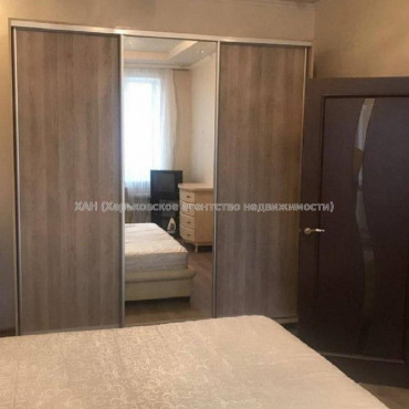 Продам квартиру, Евгения Котляра ул. , 1  ком., 40 м², капитальный ремонт 