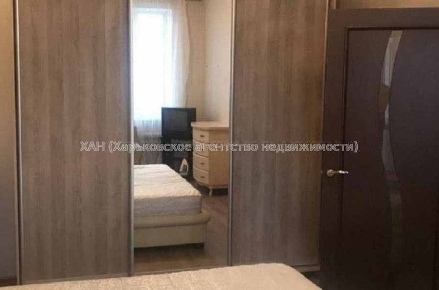 Продам квартиру, Евгения Котляра ул. , 1  ком., 40 м², капитальный ремонт 