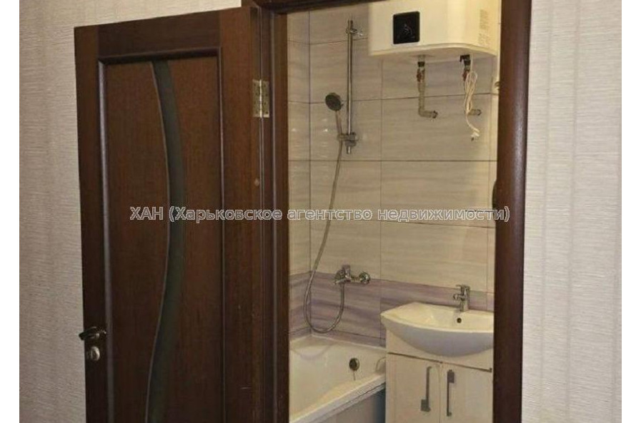 Продам квартиру, Евгения Котляра ул. , 1  ком., 40 м², капитальный ремонт 