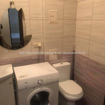 Продам квартиру, Евгения Котляра ул. , 1  ком., 40 м², капитальный ремонт 