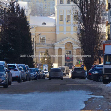 Продам квартиру, Евгения Котляра ул. , 1 кім., 40 м², капитальный ремонт 