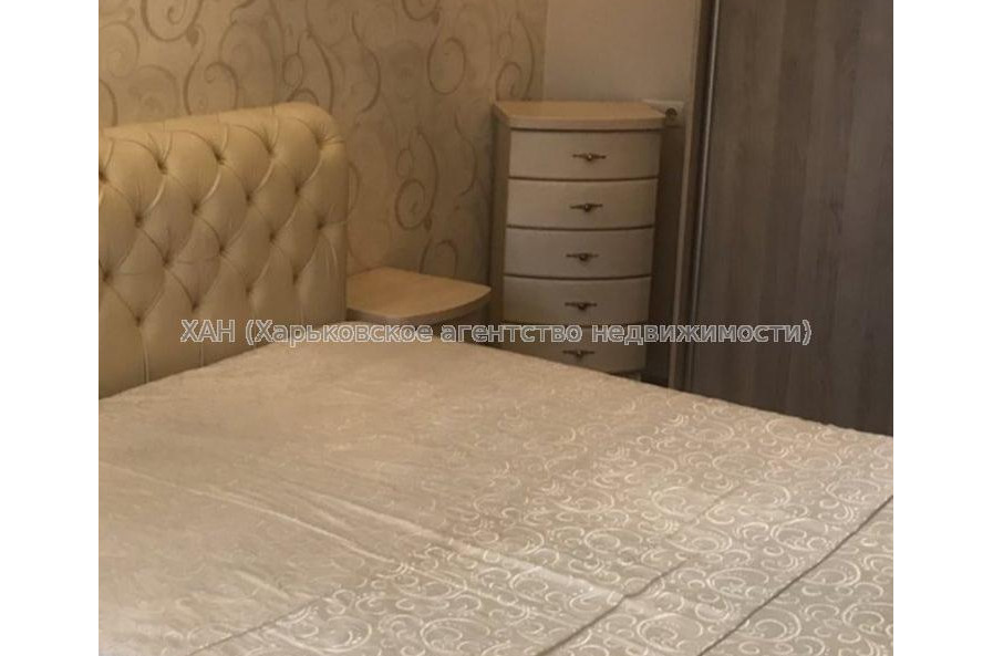 Продам квартиру, Евгения Котляра ул. , 1  ком., 40 м², капитальный ремонт 