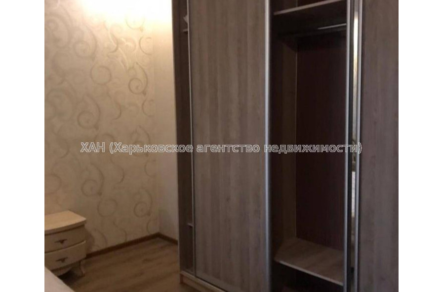 Продам квартиру, Евгения Котляра ул. , 1  ком., 40 м², капитальный ремонт 