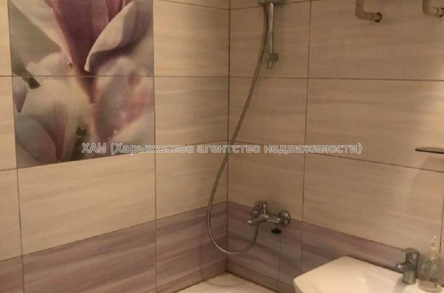 Продам квартиру, Евгения Котляра ул. , 1  ком., 40 м², капитальный ремонт 