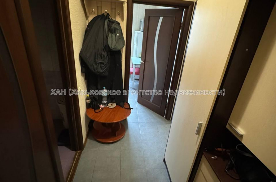 Продам квартиру, Евгения Котляра ул. , 1 кім., 40 м², капитальный ремонт 