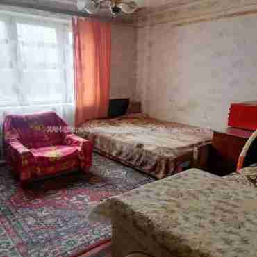 Продам квартиру, Победы просп. , 2  ком., 50 м², косметический ремонт 